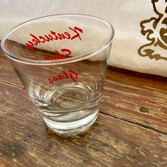 Vintage KENTUCKY Oversized Shot Glass Souvenir Libbey 3" Tall EUC - Picture 4 of 4